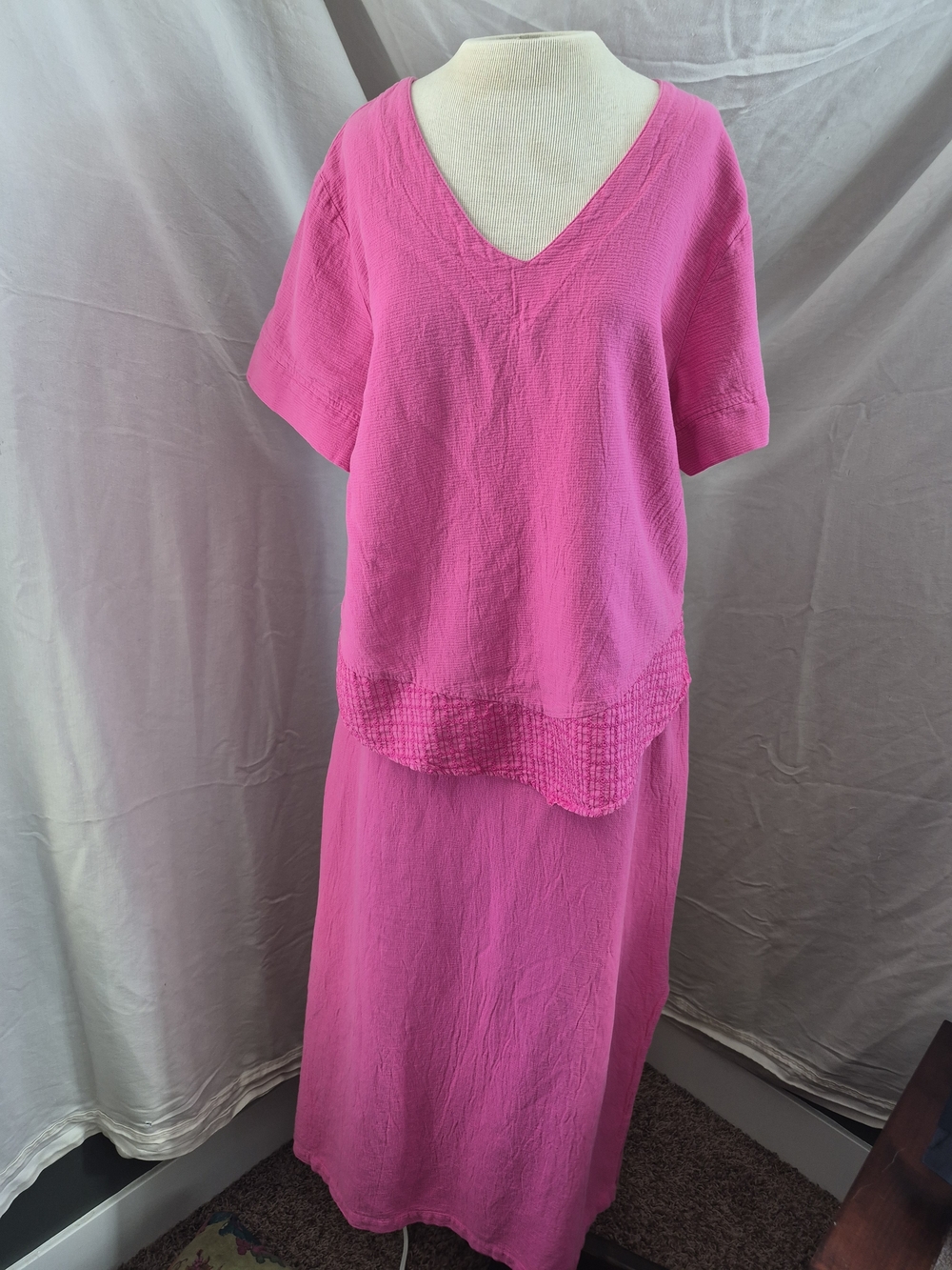 Women's Pink V-Neck Two-Piece Skirt Set